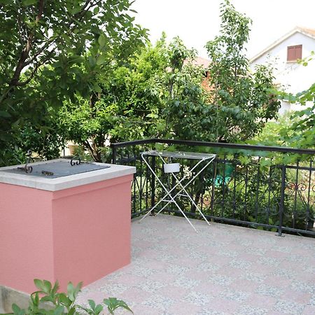 Villa Katarina Losinj Island マリ・ロシニュ エクステリア 写真